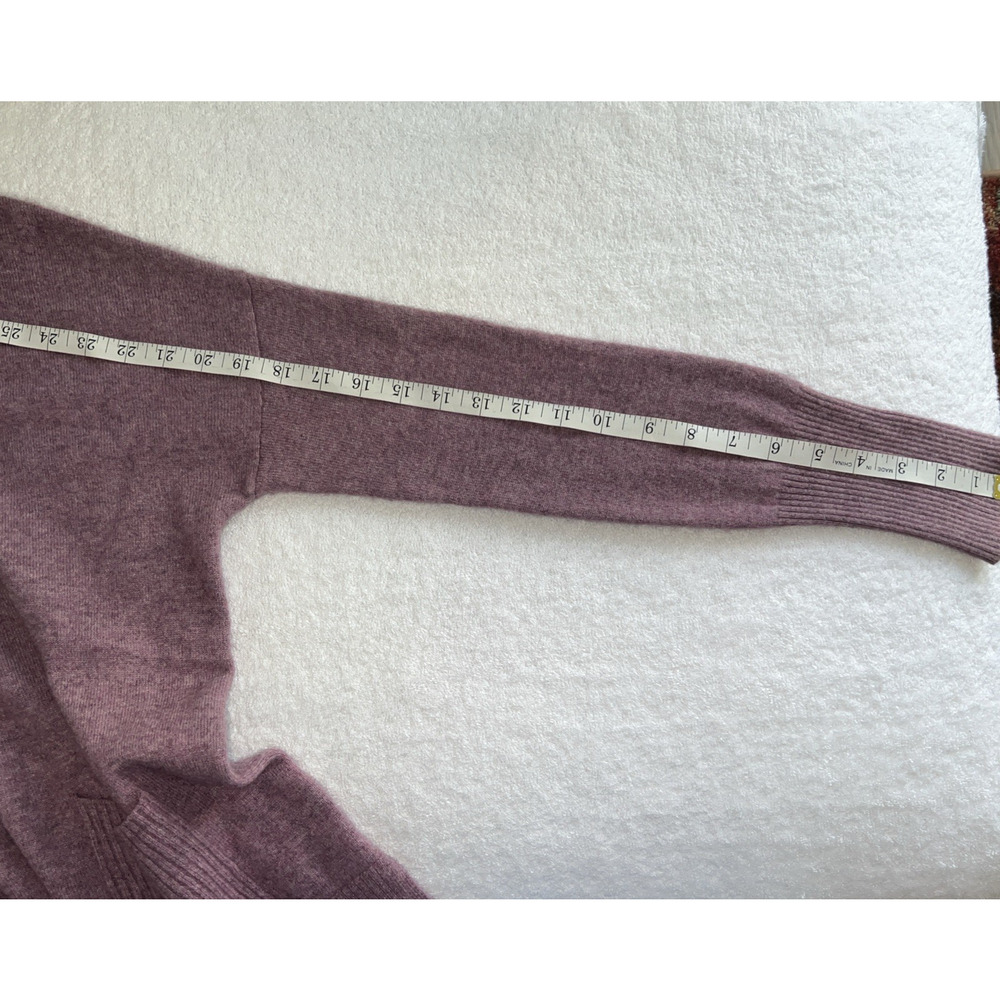 TAHARI Pure Luxe Thick Cashmere Crew Neck Sweater Mauve relaxed sz-M fits large - Picture 7 of 7